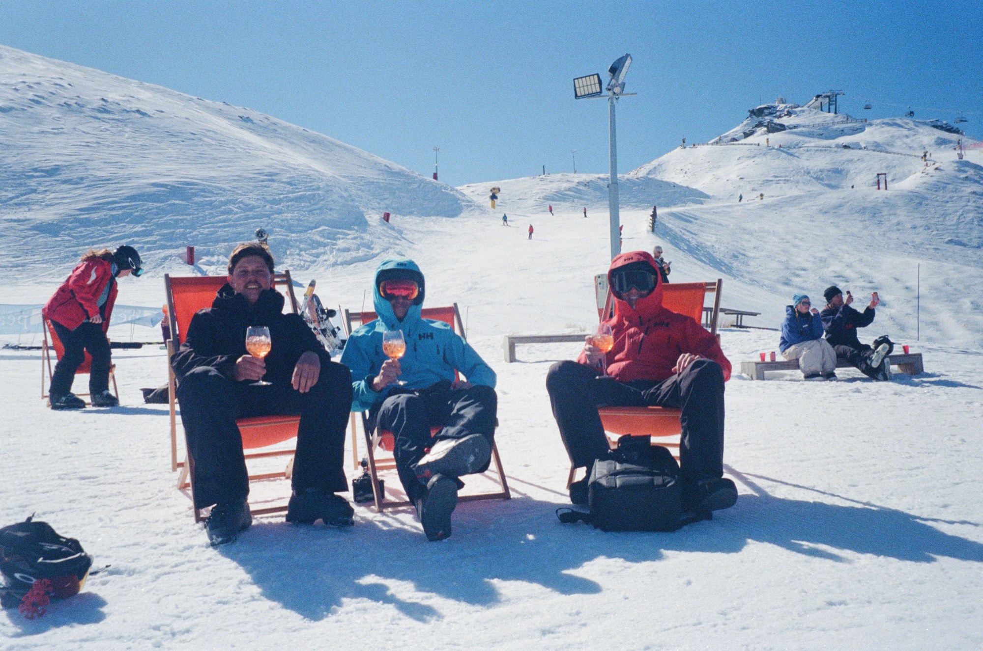 Trusted by professionals — aprés in deck chairs